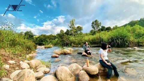 SO SÁNH TỔ CHỨC DU LỊCH MẠO HIỂM TỰ TÚC VÀ ĐĂNG KÝ THEO CÔNG TY DU LỊCH