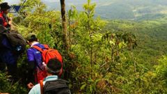TỔ CHỨC TREKKING DÀNH CHO DOANH NGHIỆP – XU HƯỚNG MỚI