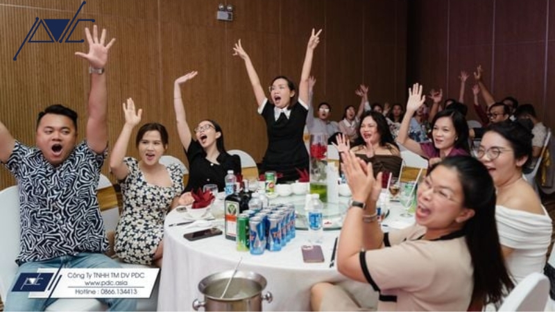 team building online và offline