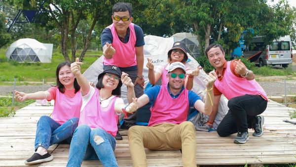 teambuilding tropical trekking