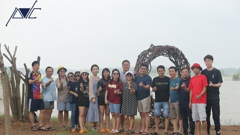 thông báo team building