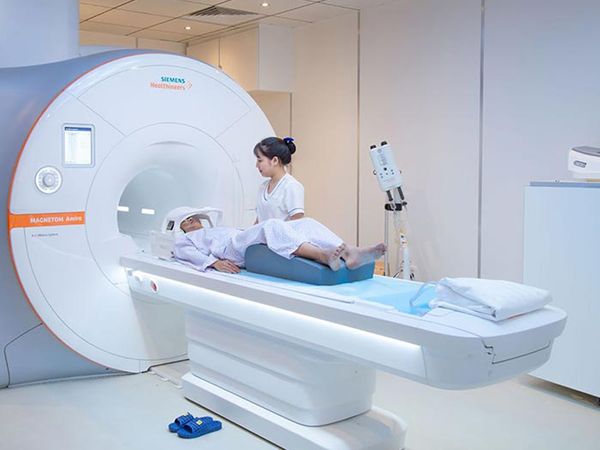 Đau đầu: Nguyên nhân, triệu chứng, chẩn đoán và điều trị