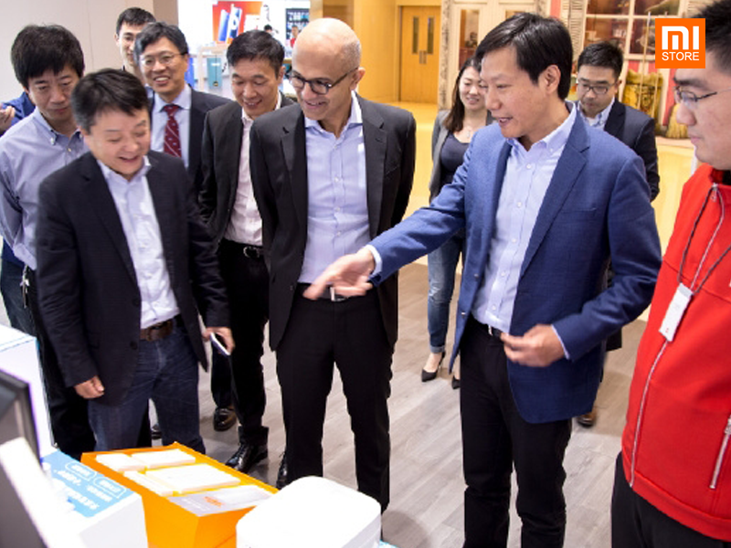 Giám đốc điều hành Microsoft Satya Nadella đến thăm Mi Home China