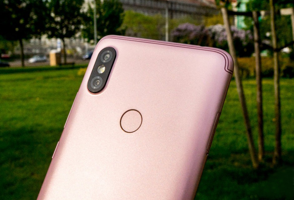 XIAOMI REDMI S2 : DÒNG S GIÁ RẺ ĐẦU TIÊN CHÍNH THỨC RA MẮT 10/5