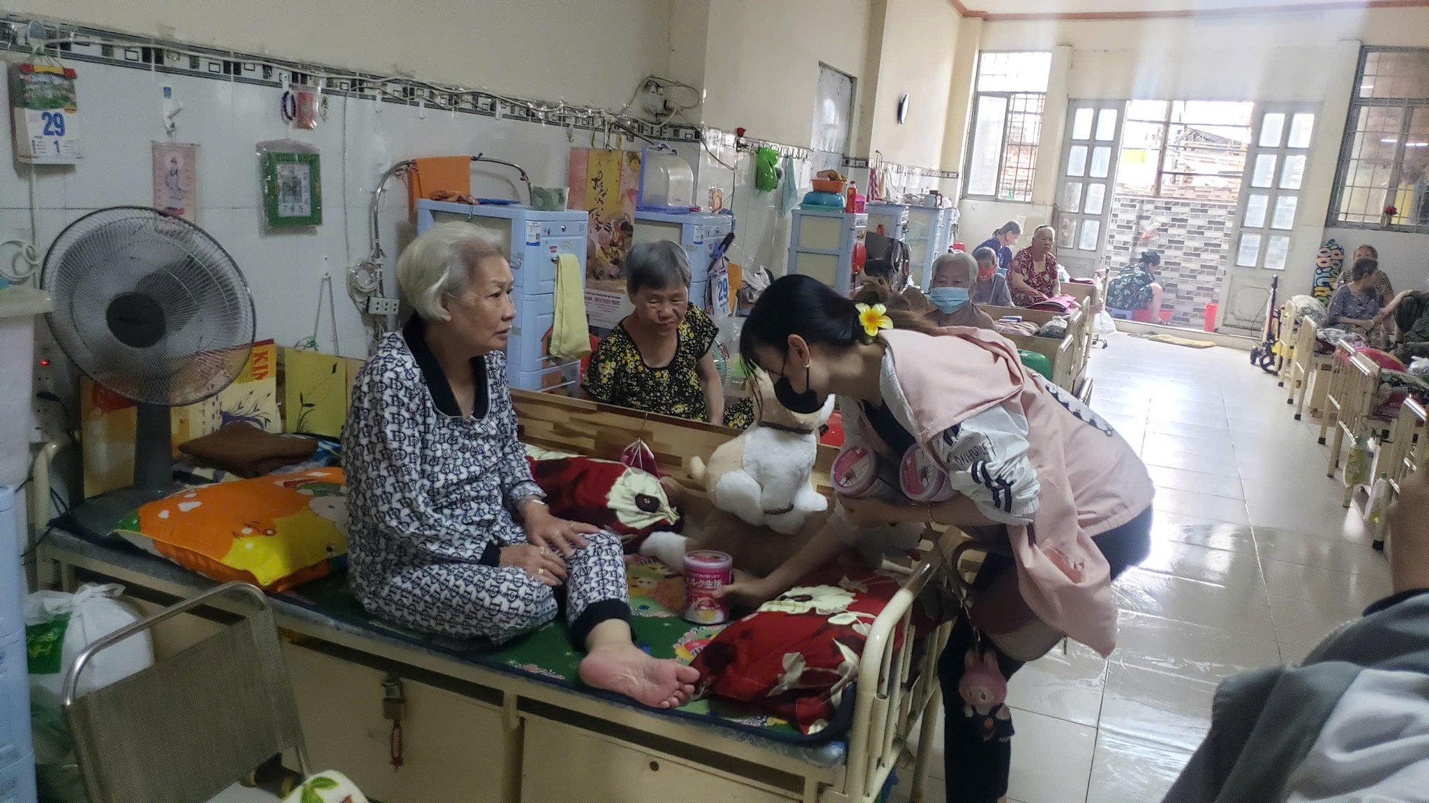 Những phần quà nhỏ nhưng đầy ấp yêu thương từ SHeGAN