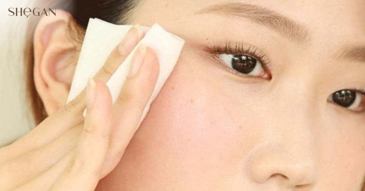 Tẩy trang nhiều lần trong ngày có tốt không
