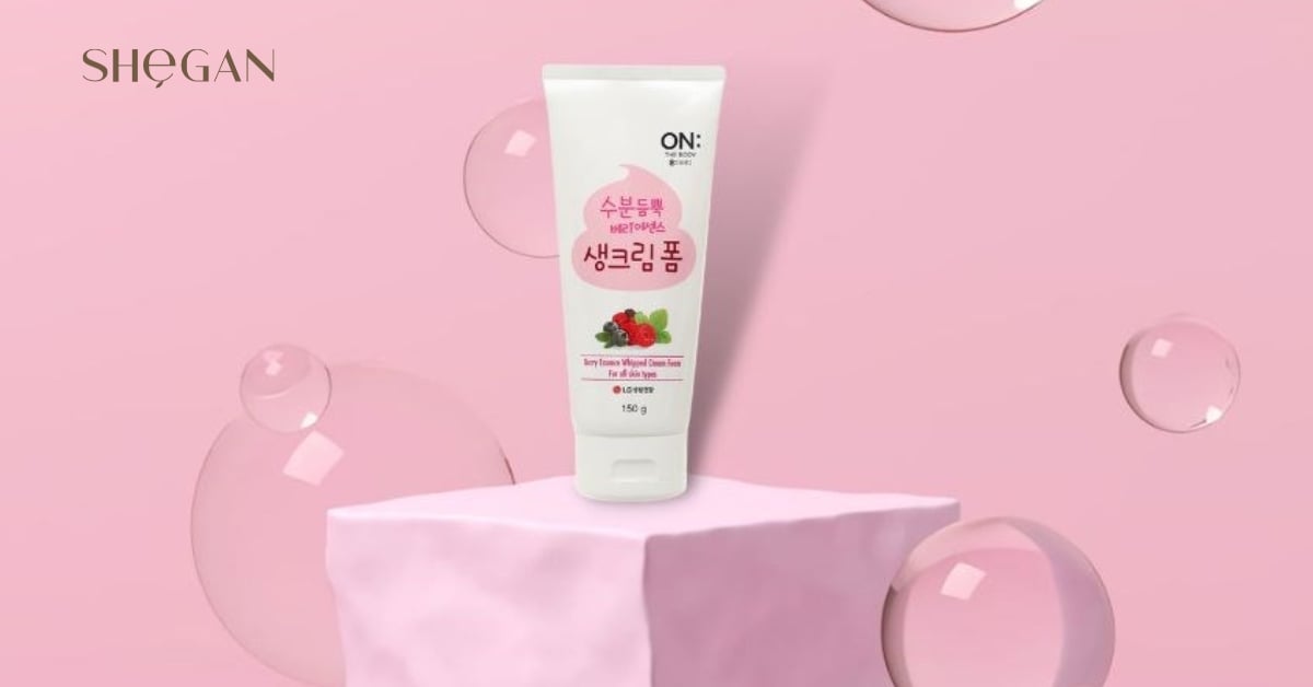 Sữa rửa mặt ON THE BODY Berry Essence Whipped Cream Foam