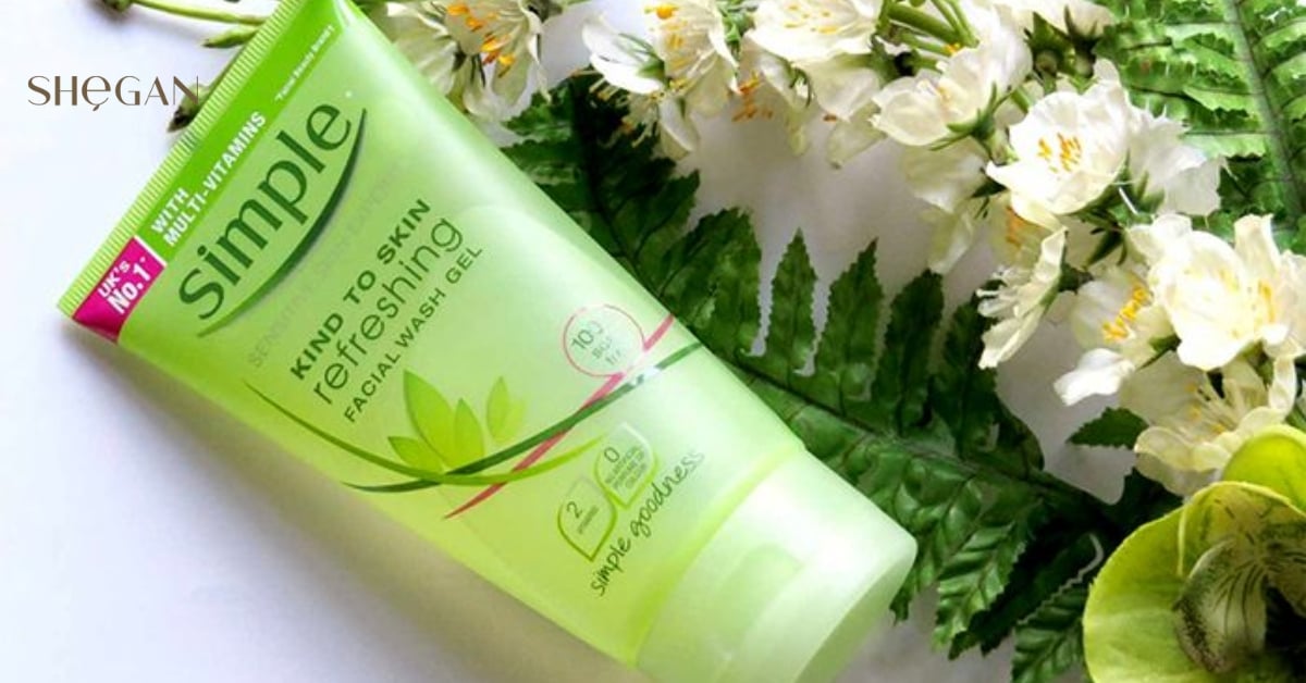 Sữa rửa mặt dịu nhẹ cho da nhạy cảm Simple Kind To Skin Refreshing Facial Wash