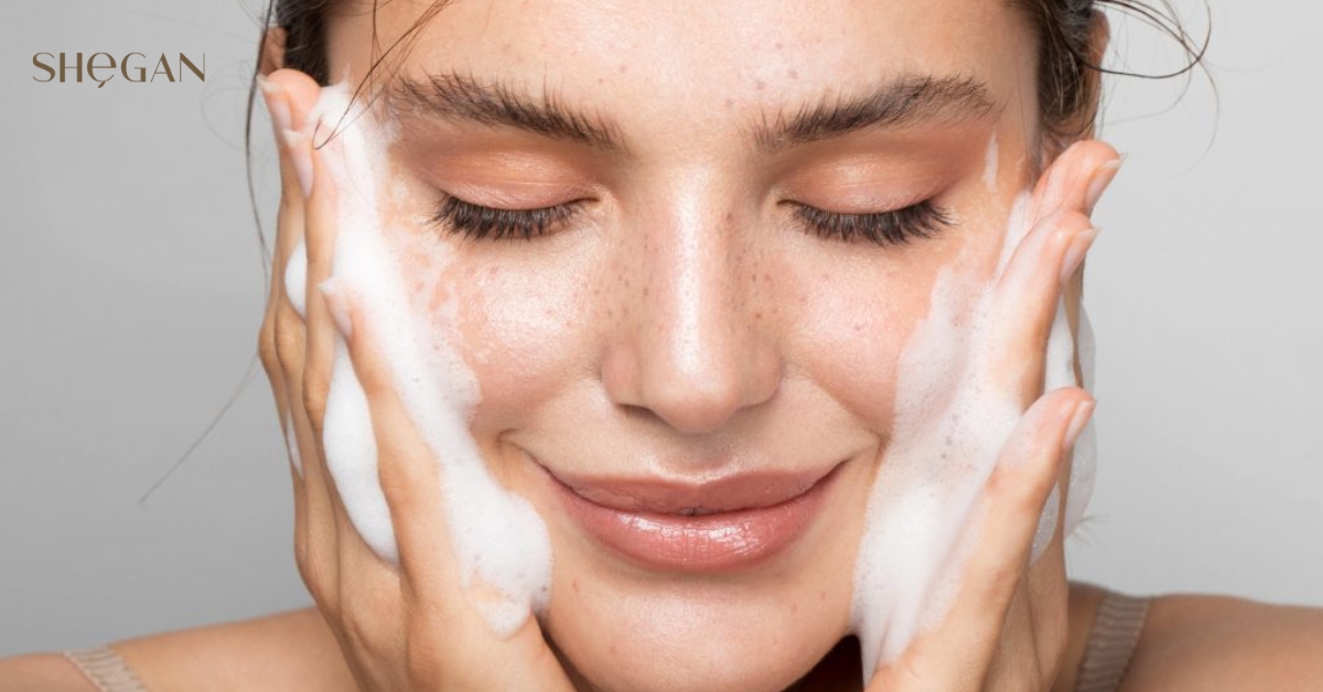 Lợi ích của sữa rửa mặt đối với làn da