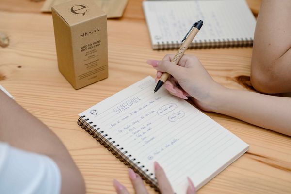 Ms. Nguyễn Thu Hương (Trưởng phòng Kinh Doanh) chia sẻ cùng Top 30 về SHeGAN