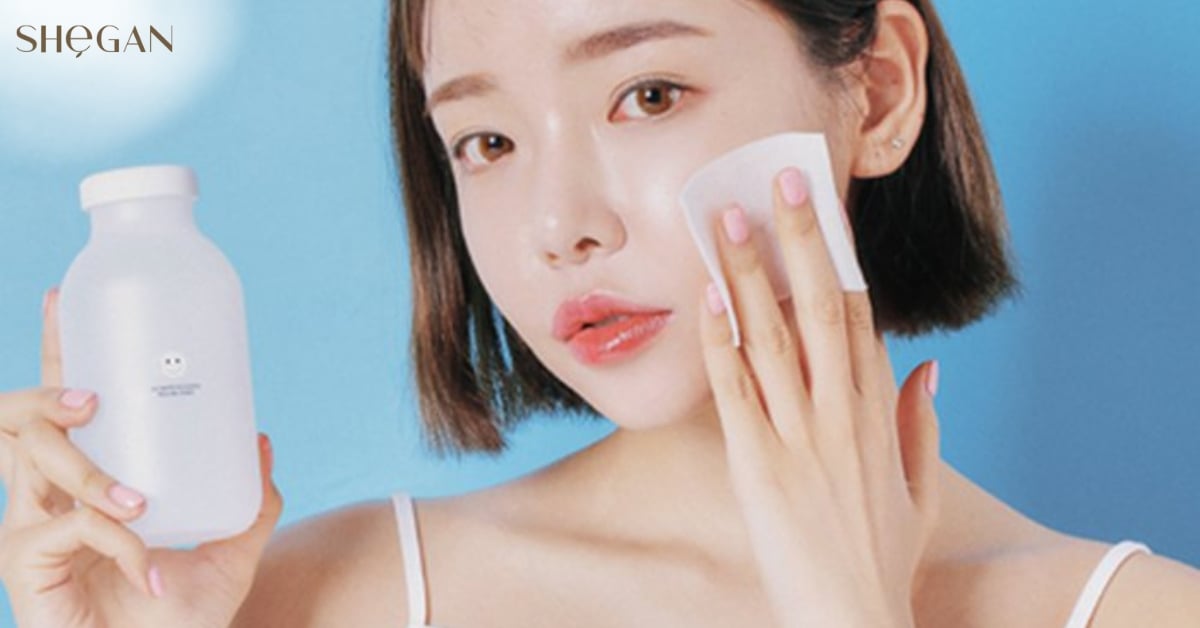 Tẩy trang trước hay rửa mặt trước mới đúng