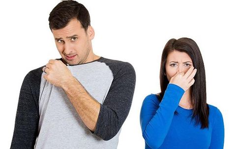 Mẹo khử mùi cơ thể nam giới trong thời tiết nóng
