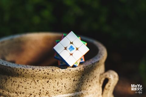 Đánh giá chi tiết MoYu WeiLong V11: vì sao 