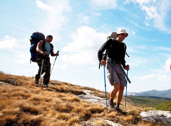 Địa chỉ mua gậy leo núi chất lượng tại TP.HCM