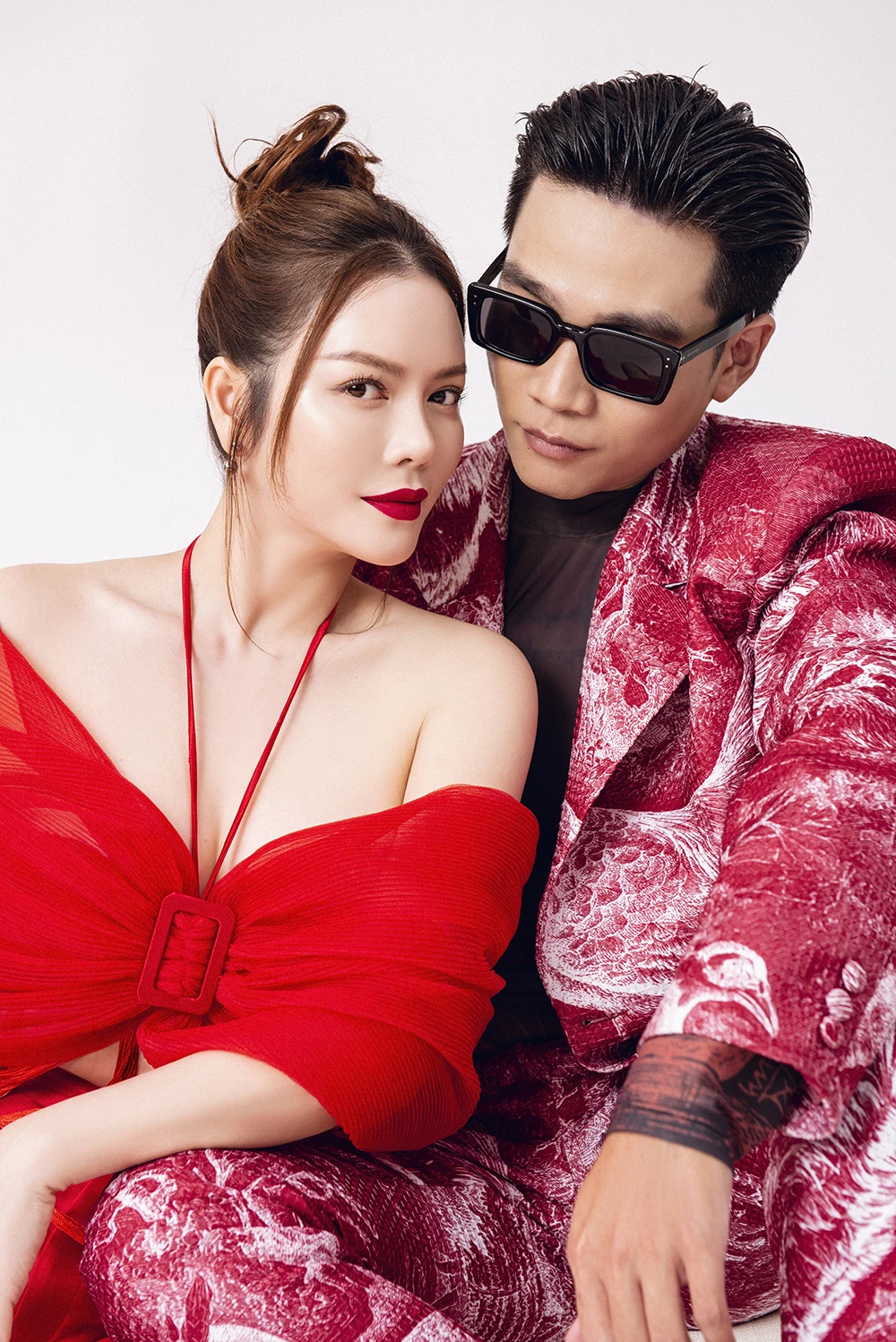 Sở hữu kim cương, siêu xe, biệt thự, nhan sắc mặn mà, Lý Nhã Kỳ thiếu gì?