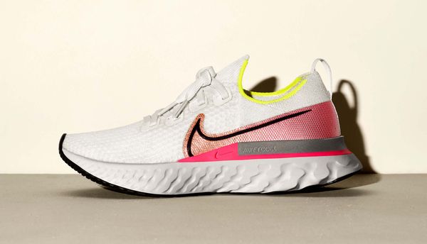 Vệ sinh giày chạy bộ Nike React Infinity Run