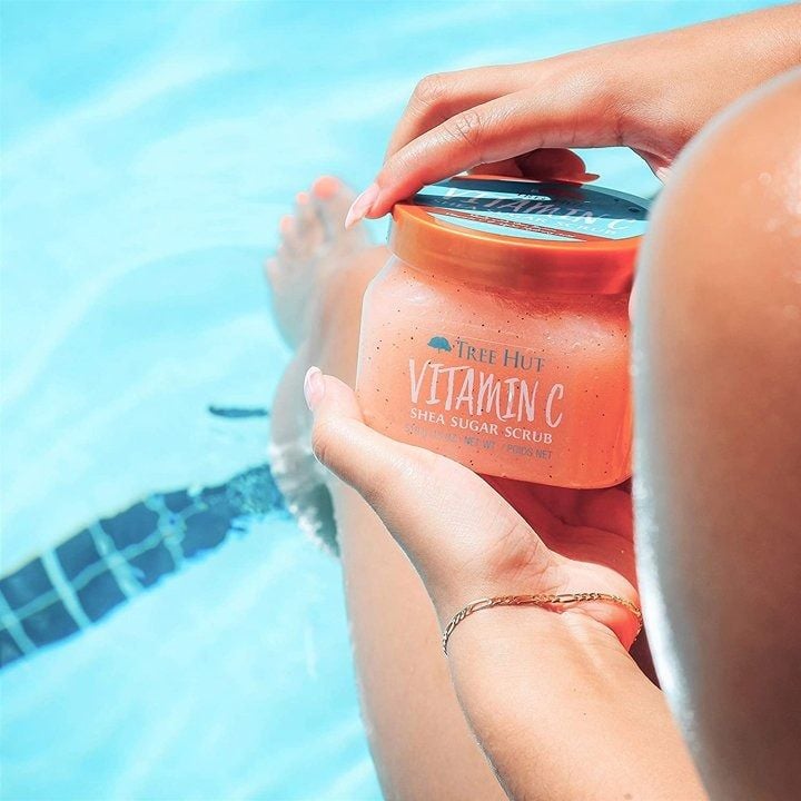 Tree Hut Tẩy tế bào chết Vitamin C Shea Sugar Scrub 510g
