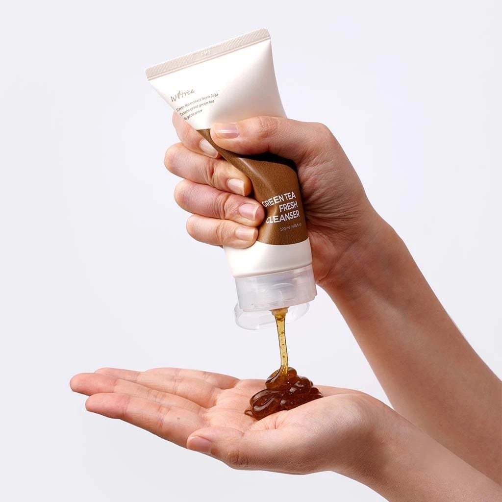 Isntree Sữa Rửa Mặt Green Tea Fresh Cleanser 120ml