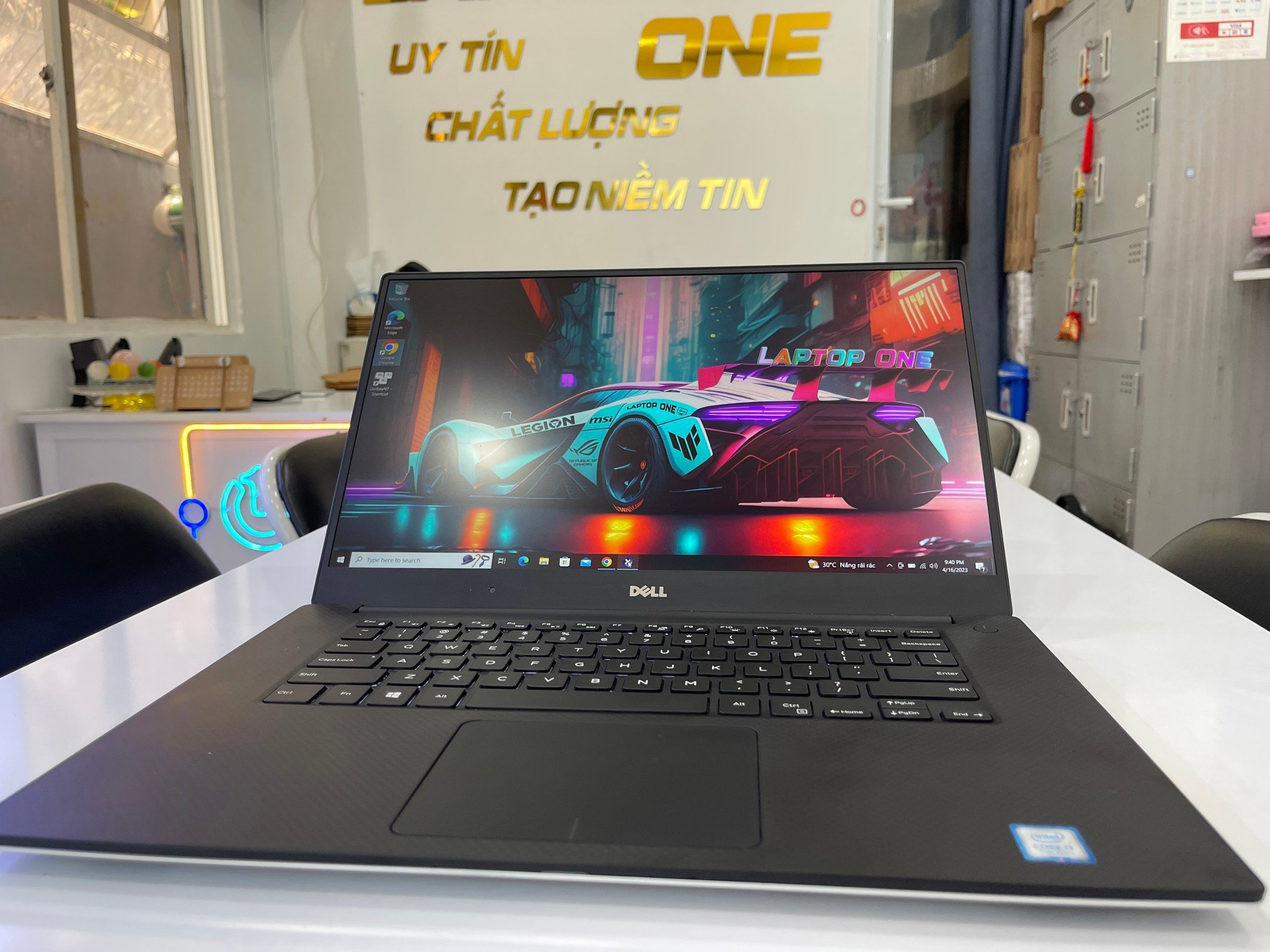 Video Đánh Giá Dell Precision 5520 Xeon - 1505V6 Ram 32G SSD 512G Nvidia M1200