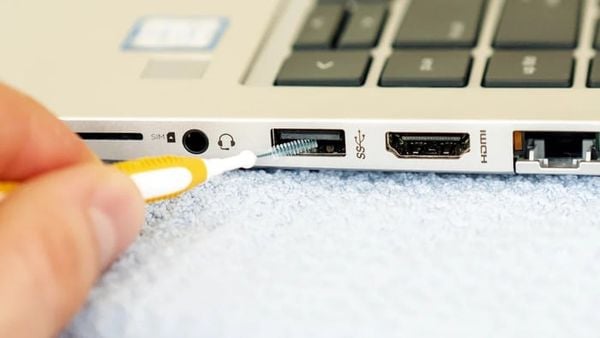ve-sinh-laptop-laptopone