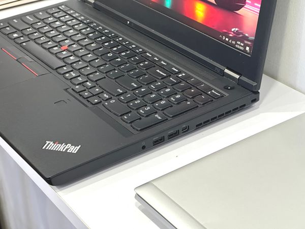 Lenovo Thinkpad P52