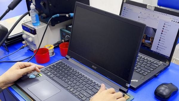 sua-nguon-laptop