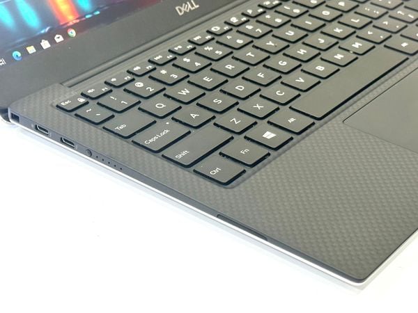 Dell XPS 7390