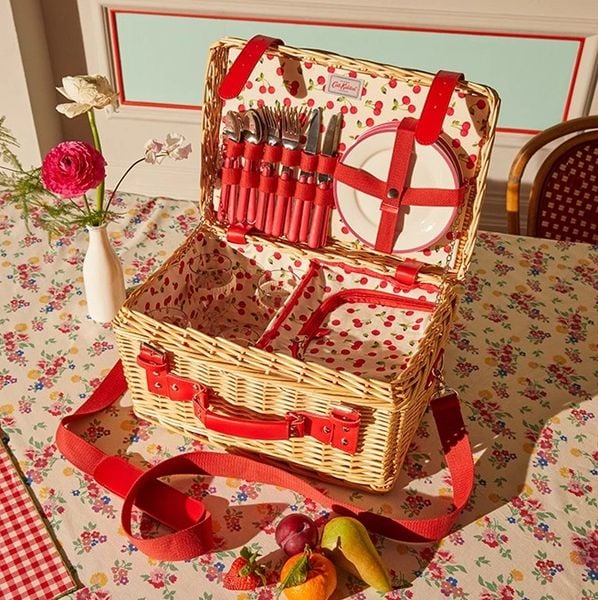 ENJOY SUMMER AT HOME || HƯỚNG DẪN TỔ CHỨC PICNIC TẠI NHÀ CÙNG CATH KIDSTON