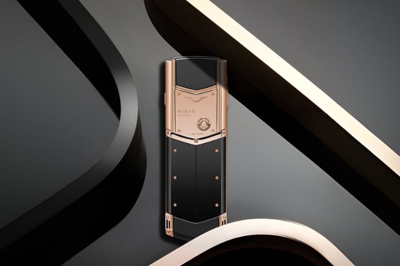 Điện thoại Vertu Signature