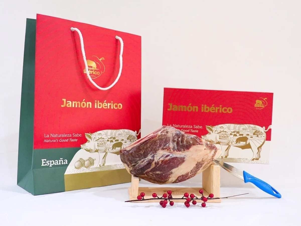 Xu hướng tặng hộp quà Iberico của các doanh nghiệp