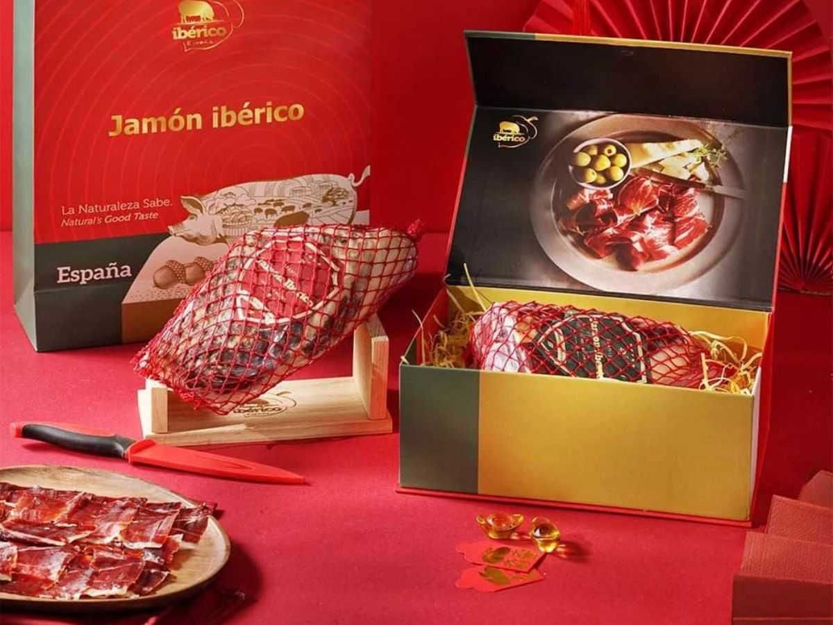 Xu hướng tặng hộp quà Iberico vào dịp Tết của các doanh nghiệp