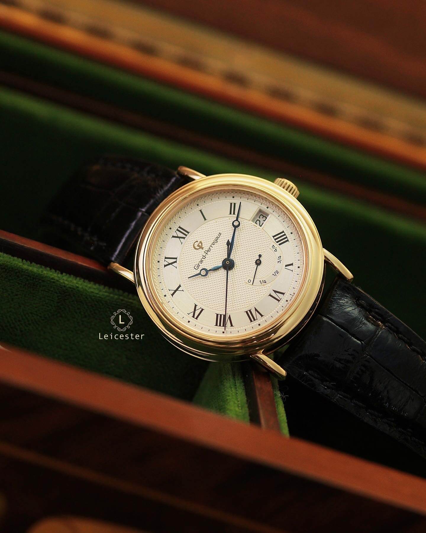 GIRARD PEREGAUX 18K Yellow Gold Power Reserve Leicester