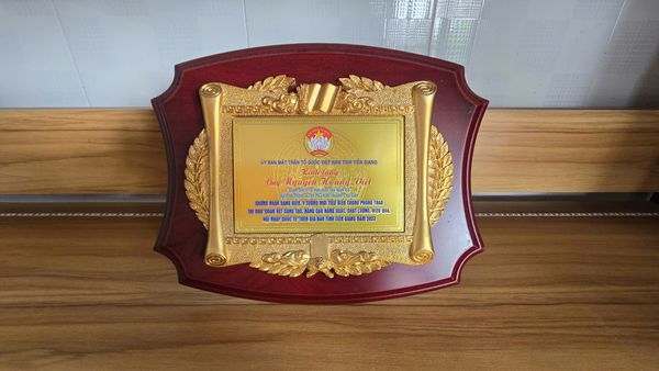 CHỨNG NHẬN SANG KIẾN MỚI TIÊU BIỂU NĂM 2023