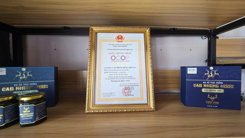 Giấy chứng nhận OCOP 3 sao cho sản phẩm Cao nhung hươu Tiến Vua