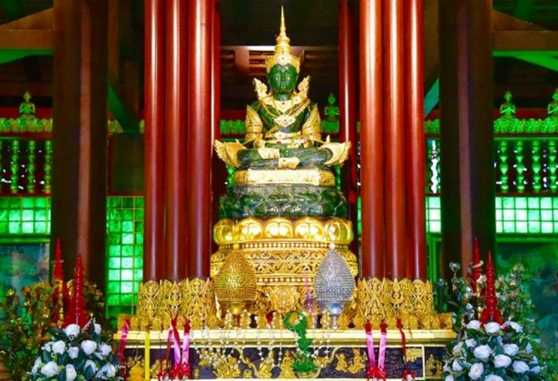 Chùa Phật Ngọc Lục Bảo (Wat Phra Kaew) - ngôi chùa nên đến nhất tại Thái Lan