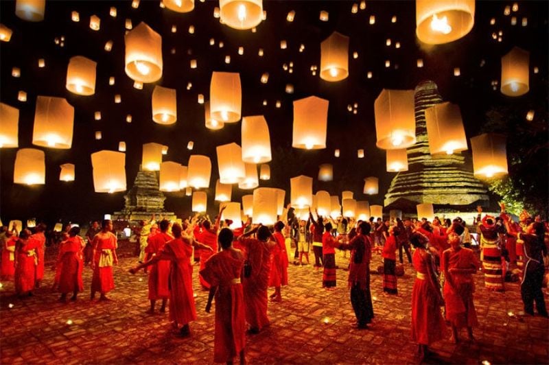 Ý Nghĩa Của Lễ Hội Loy Krathong Với Những Ánh Đèn Hoa Rực Rỡ
