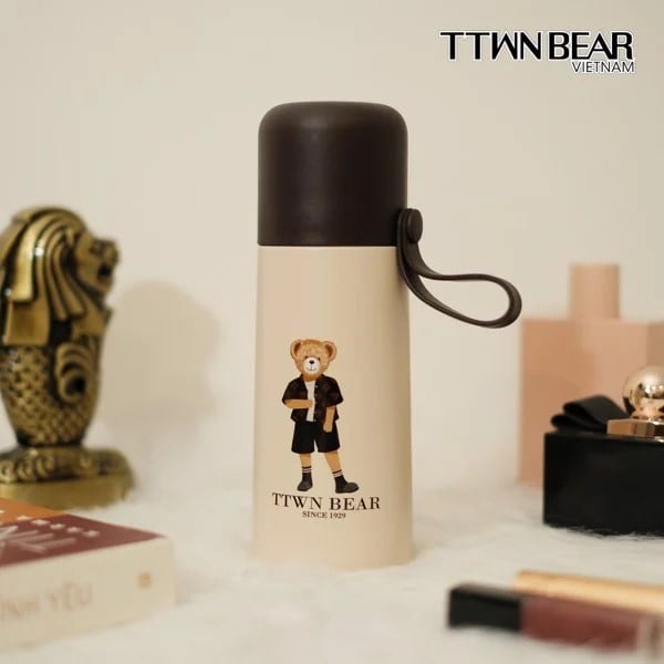 Bình giữ nhiệt TTWN Bear gắn liền với biểu tượng gấu cool ngầu phù hợp cho cả nam và nữ