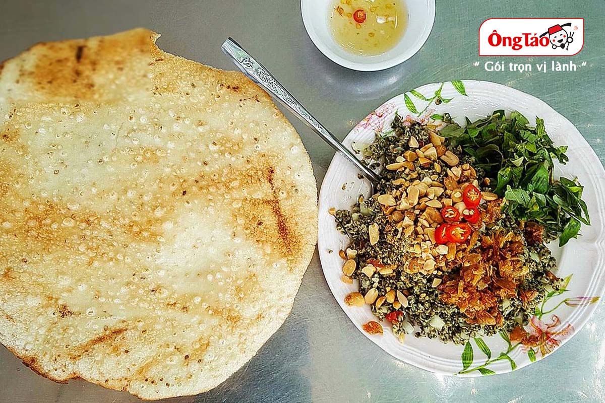 bánh đập hến xào Hội An
