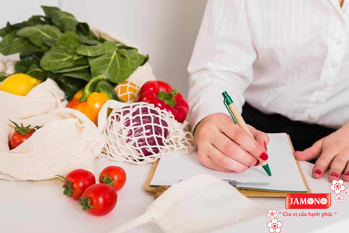 lên kế hoạch cho bữa cơm gia đình