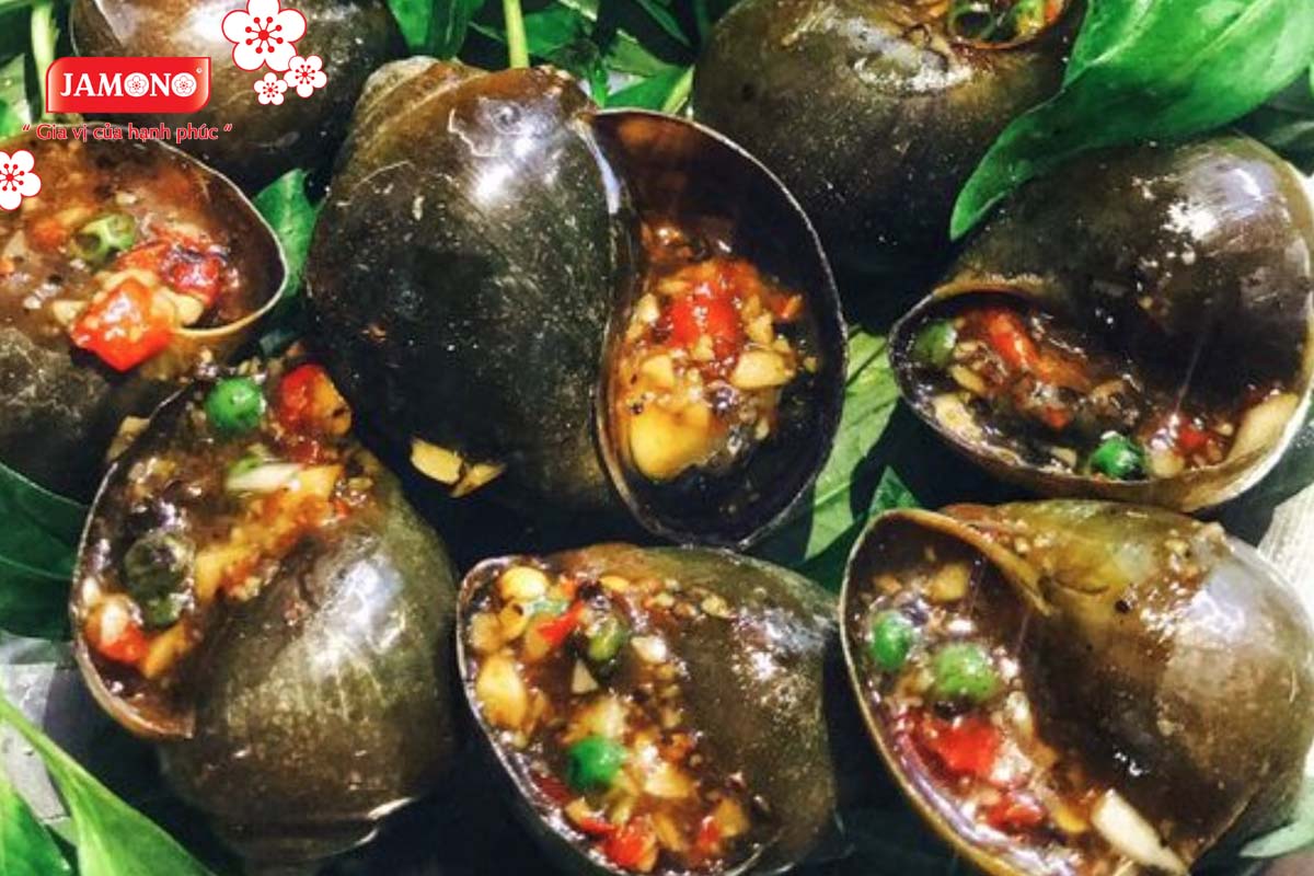 ốc nướng tiêu xanh