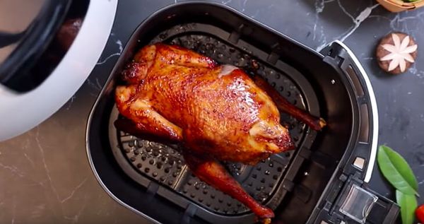 [ Góc nấu ăn ]Làm gà nướng mật ong bằng nồi chiên không dầu