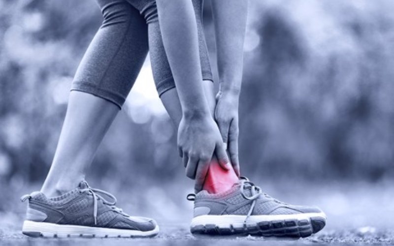 Cách chữa bong gân mắt cá tại nhà