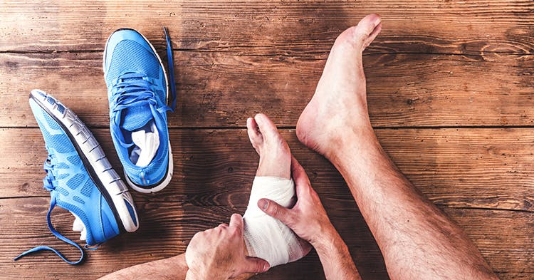 Bị viêm cân gan chân có thể chạy bộ không?
