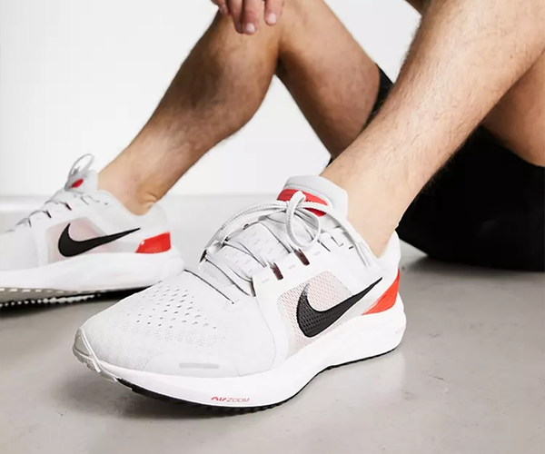 Giày chạy bộ Nike Air Zoom Vomero 16- mũi giày