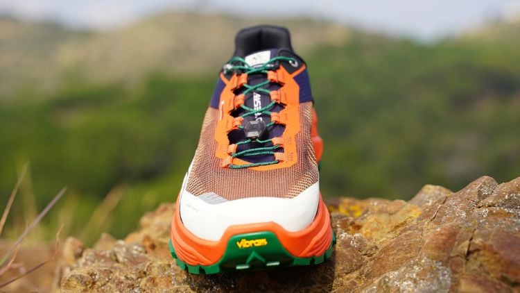Kailas Fuga EX 330 có upper thoáng khí