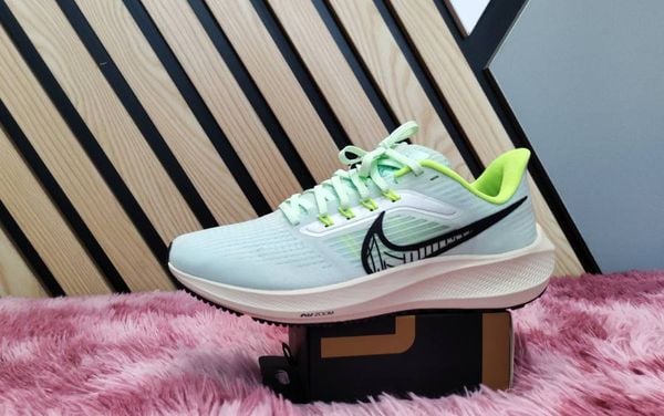 Giày chạy bộ Nike Pegasus 39 vô cùng êm ái, nhẹ nhàng, có chạy marathon