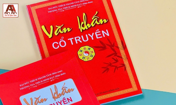 Văn khấn Rằm tháng 7 cúng gia tiên, thần linh, chúng sinh đầy đủ nhất 2025