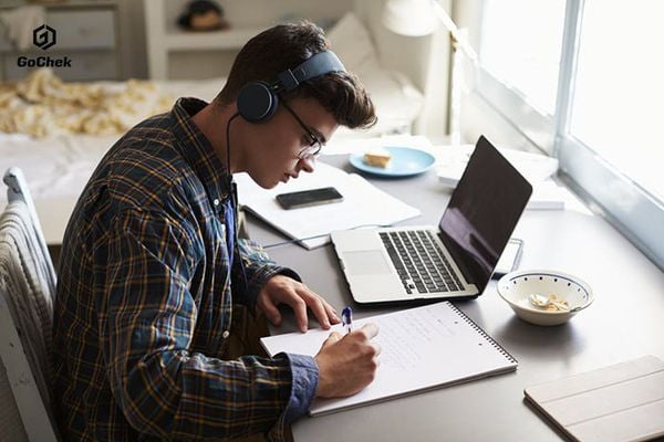 Nghe nhạc có giúp tập trung học không