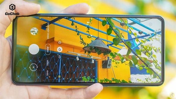 quay video bằng điện thoại
