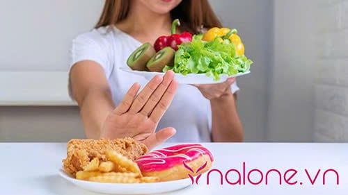 Phụ nữ tại sao đến tháng bụng lại to ra?